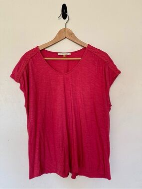 Women’s Fuchsia Short Sleeve Top with Crochet Shoulder Detail